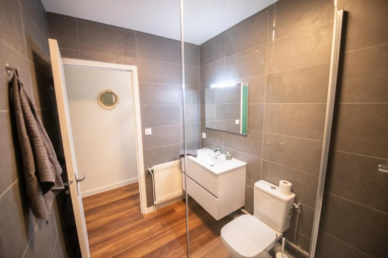 Appartement KASA TARDY - Spacieux, lumineux&Cosy - Machine à laver - TV&WIFI à Saint-Etienne